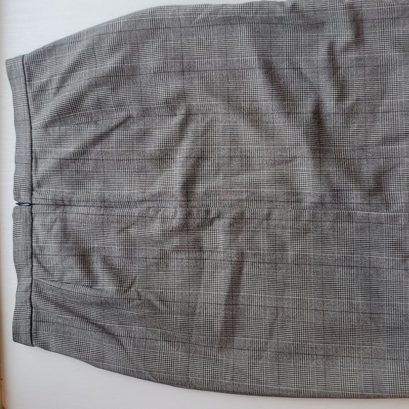 Banana Republic Black and White Micrk Check Plaid Faux Wrap Pencil Skirt 8 - Picture 8 of 9